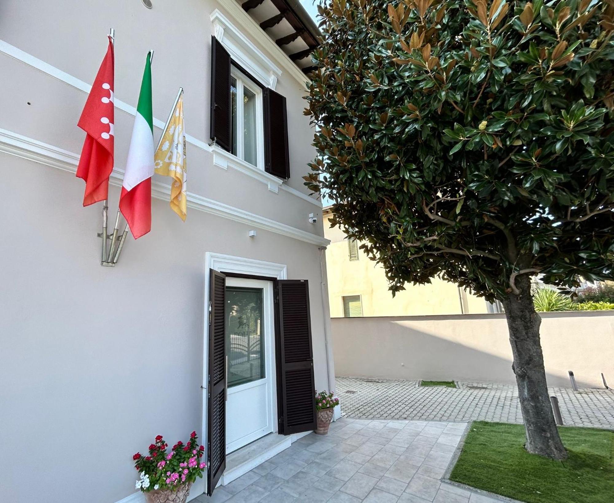 Four Lions Villa Guesthouse Pisa Dış mekan fotoğraf